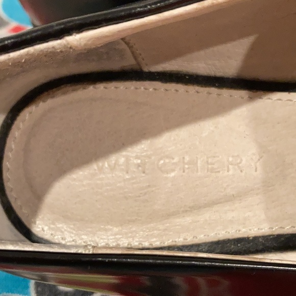 WITCHERY genuine Leather Flats - Picture 5 of 6